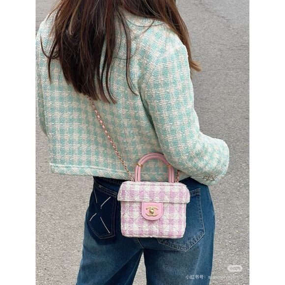 Chanel Women Pre-Loved Bag Very Good Condition - Picture 3 of 9